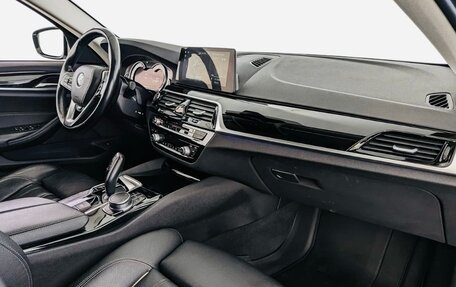 BMW 5 серия, 2017 год, 4 000 000 рублей, 6 фотография