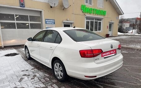 Volkswagen Jetta VI, 2015 год, 1 000 000 рублей, 3 фотография