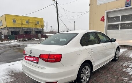 Volkswagen Jetta VI, 2015 год, 1 000 000 рублей, 4 фотография
