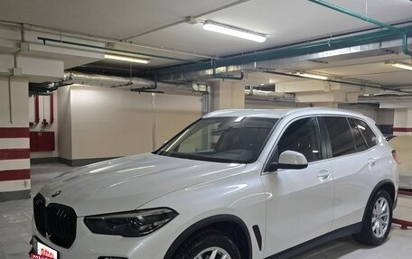BMW X5, 2021 год, 7 500 000 рублей, 2 фотография