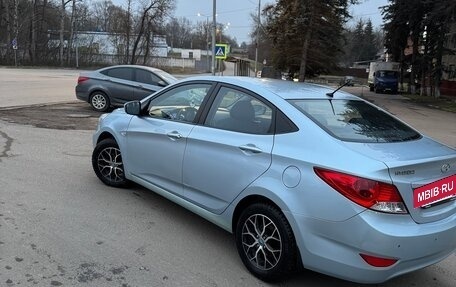 Hyundai Solaris II рестайлинг, 2012 год, 880 000 рублей, 6 фотография