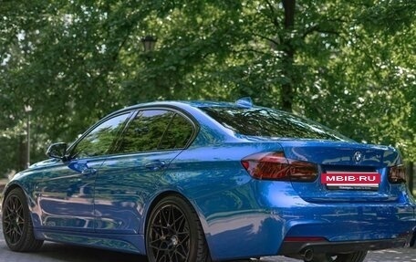 BMW 3 серия, 2018 год, 2 500 000 рублей, 4 фотография