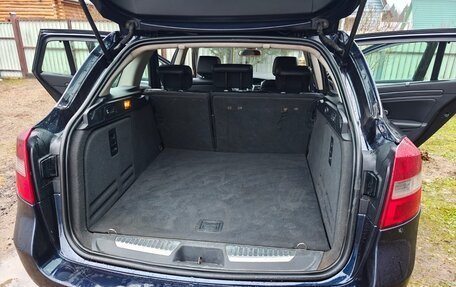 Renault Laguna III рестайлинг, 2009 год, 480 000 рублей, 20 фотография