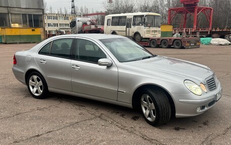 Mercedes-Benz E-Класс, 2003 год, 1 211 000 рублей, 5 фотография