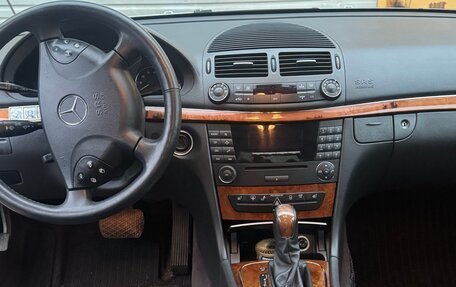 Mercedes-Benz E-Класс, 2003 год, 1 211 000 рублей, 21 фотография