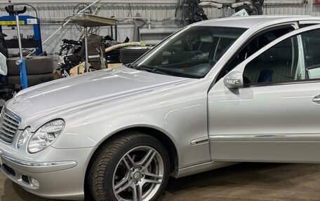 Mercedes-Benz E-Класс, 2003 год, 1 211 000 рублей, 31 фотография