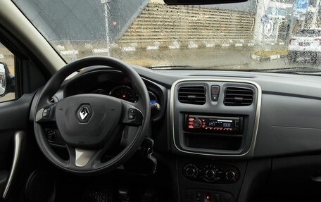 Renault Sandero II рестайлинг, 2015 год, 693 000 рублей, 12 фотография