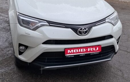Toyota RAV4, 2018 год, 2 250 000 рублей, 6 фотография