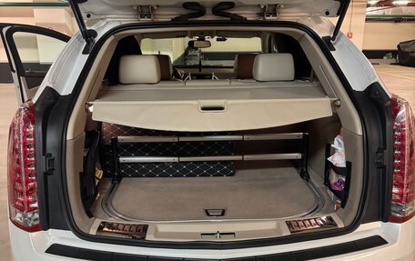 Cadillac SRX II рестайлинг, 2014 год, 2 700 000 рублей, 18 фотография