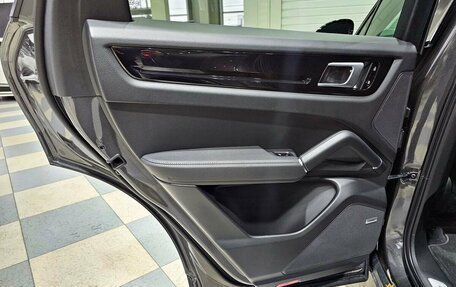 Porsche Cayenne III, 2020 год, 7 969 000 рублей, 17 фотография