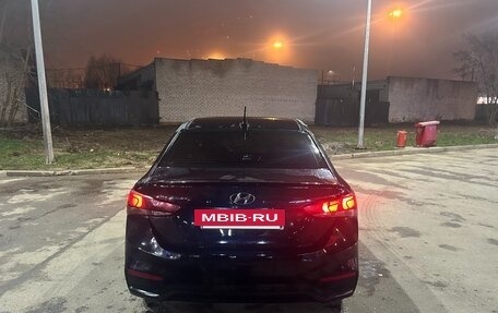 Hyundai Solaris II рестайлинг, 2018 год, 750 000 рублей, 4 фотография