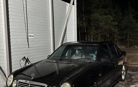 Mercedes-Benz E-Класс, 1998 год, 420 000 рублей, 2 фотография