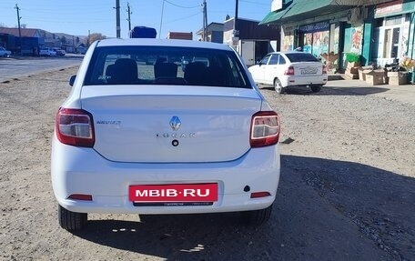 Renault Logan II, 2018 год, 620 000 рублей, 3 фотография