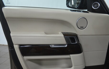 Land Rover Range Rover IV рестайлинг, 2013 год, 3 580 000 рублей, 18 фотография