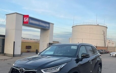 Toyota Highlander, 2025 год, 6 000 000 рублей, 1 фотография