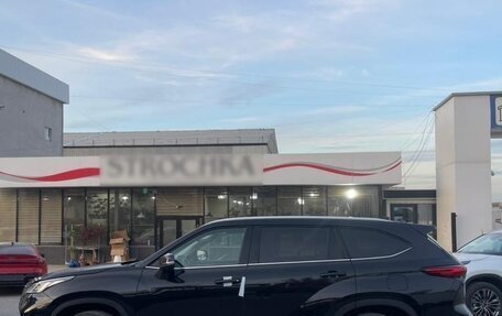 Toyota Highlander, 2025 год, 6 000 000 рублей, 3 фотография