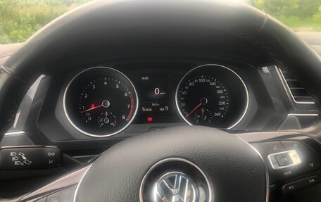 Volkswagen Tiguan II, 2020 год, 1 990 000 рублей, 2 фотография