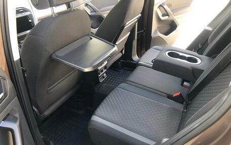 Volkswagen Tiguan II, 2020 год, 1 990 000 рублей, 3 фотография