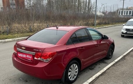 Chevrolet Cruze II, 2011 год, 670 000 рублей, 4 фотография