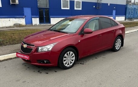 Chevrolet Cruze II, 2011 год, 670 000 рублей, 2 фотография