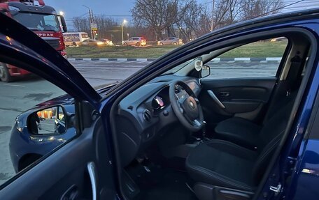 Renault Logan II, 2017 год, 755 000 рублей, 12 фотография
