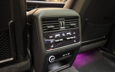 Porsche Cayenne III, 2025 год, 18 950 000 рублей, 16 фотография