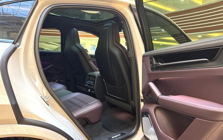 Porsche Cayenne III, 2025 год, 18 950 000 рублей, 17 фотография