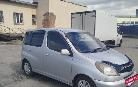 Toyota FunCargo, 2000 год, 579 000 рублей, 3 фотография