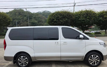 Hyundai Grand Starex Grand Starex I рестайлинг 2, 2020 год, 2 830 000 рублей, 5 фотография