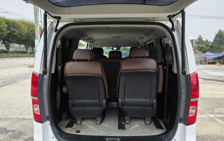 Hyundai Grand Starex Grand Starex I рестайлинг 2, 2020 год, 2 830 000 рублей, 16 фотография