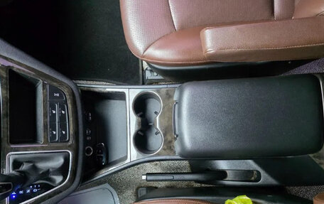 Hyundai Grand Starex Grand Starex I рестайлинг 2, 2020 год, 2 830 000 рублей, 9 фотография