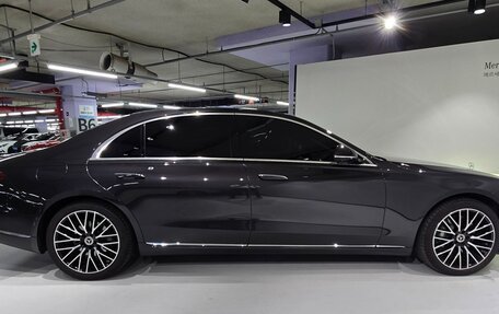 Mercedes-Benz S-Класс, 2024 год, 12 400 000 рублей, 3 фотография