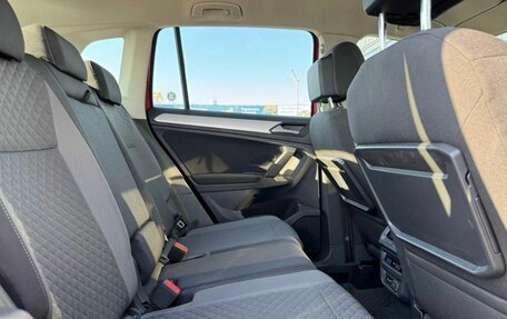 Volkswagen Tiguan II, 2020 год, 2 393 000 рублей, 4 фотография