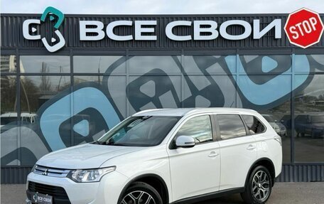 Mitsubishi Outlander III рестайлинг 3, 2014 год, 1 740 000 рублей, 1 фотография