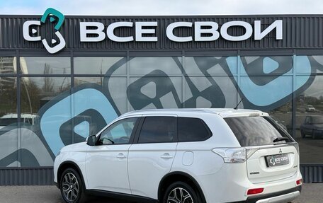 Mitsubishi Outlander III рестайлинг 3, 2014 год, 1 740 000 рублей, 3 фотография