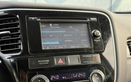 Mitsubishi Outlander III рестайлинг 3, 2014 год, 1 740 000 рублей, 25 фотография