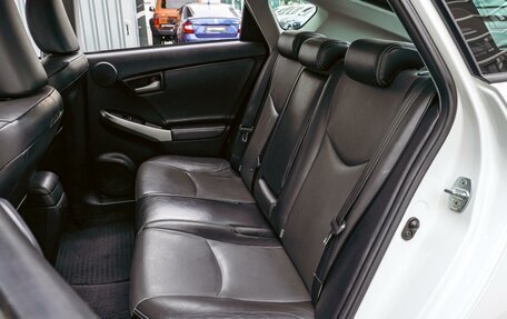 Toyota Prius, 2013 год, 1 340 000 рублей, 7 фотография