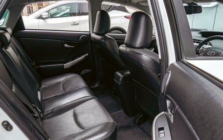 Toyota Prius, 2013 год, 1 340 000 рублей, 11 фотография