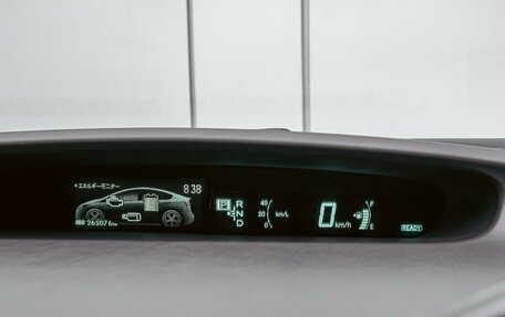 Toyota Prius, 2013 год, 1 340 000 рублей, 18 фотография