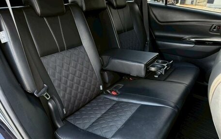 Toyota Harrier, 2019 год, 2 300 000 рублей, 14 фотография