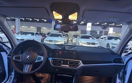 BMW 3 серия, 2021 год, 2 645 000 рублей, 11 фотография