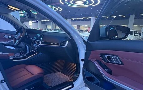 BMW 3 серия, 2021 год, 2 645 000 рублей, 14 фотография