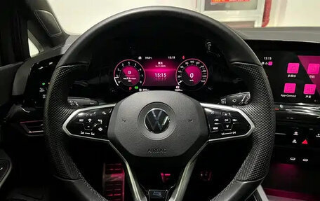 Volkswagen Golf VIII, 2022 год, 2 150 000 рублей, 10 фотография