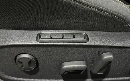 Volkswagen Golf VIII, 2022 год, 2 150 000 рублей, 16 фотография