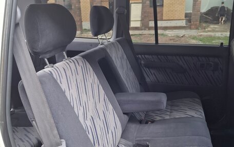 Toyota Land Cruiser Prado 90 рестайлинг, 1997 год, 1 700 000 рублей, 10 фотография