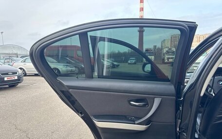 BMW 3 серия, 2011 год, 835 000 рублей, 15 фотография