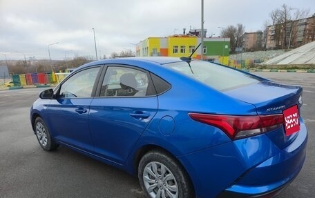 Hyundai Solaris II рестайлинг, 2021 год, 1 365 000 рублей, 2 фотография