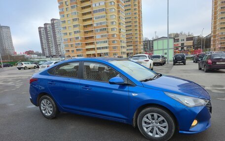 Hyundai Solaris II рестайлинг, 2021 год, 1 365 000 рублей, 6 фотография