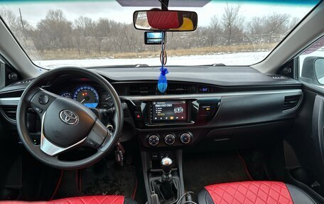 Toyota Corolla, 2014 год, 1 300 000 рублей, 8 фотография