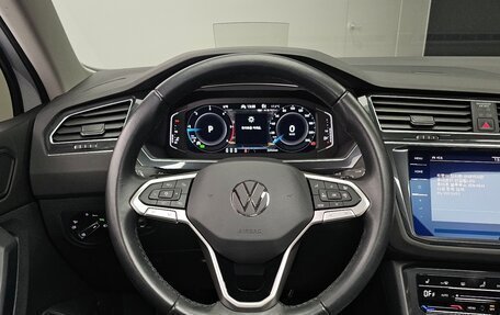 Volkswagen Tiguan II, 2022 год, 2 770 000 рублей, 15 фотография